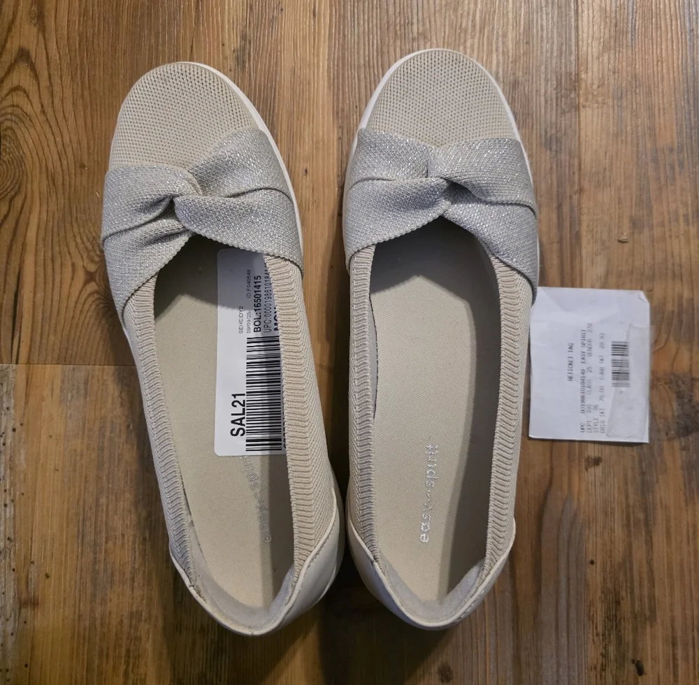 Easy Spirit Slip-On Flats Size 8M Beige Knit Bow Comfort Shoes New - Picture 1 of 5